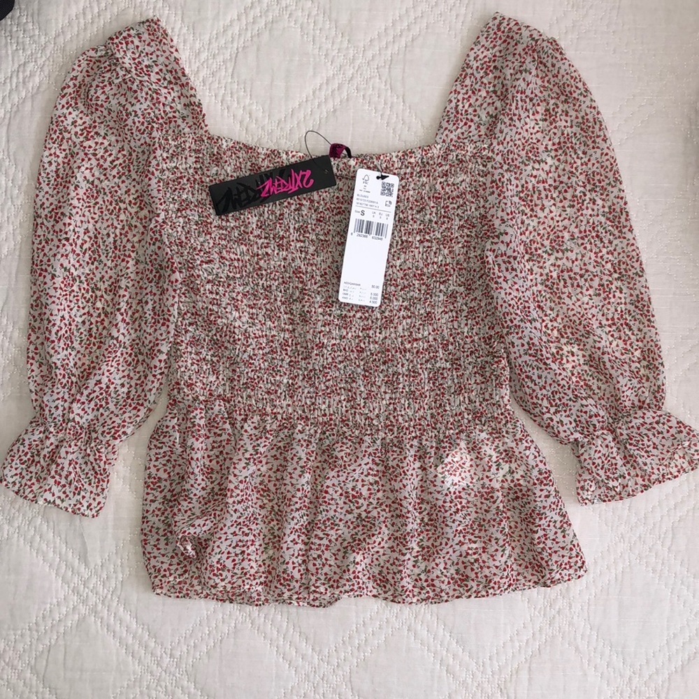 2xtremz blouse- NWT